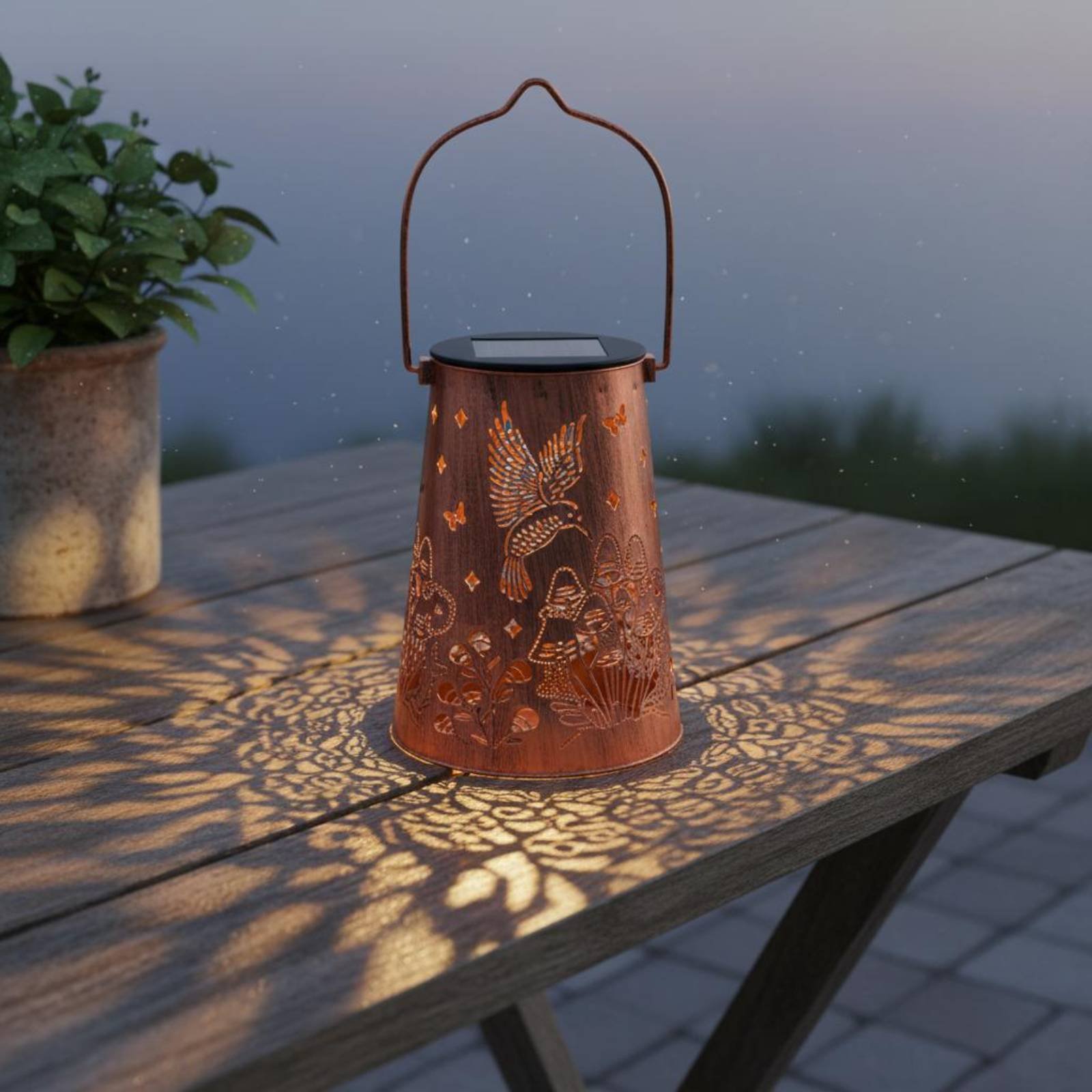 Wzór lampionu w stylu kwiatowy – Outdoor Lighting Battery Powered recenzja i cena